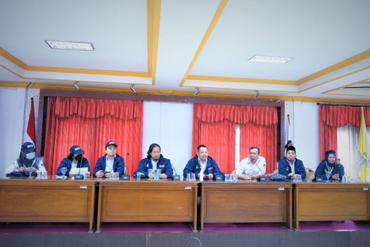 KPU Jatim tuntaskan verifikasi faktual kepengurusan parpol calon peserta pemilu