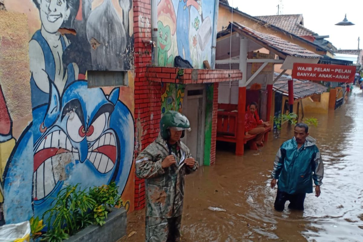 Ratusan rumah di Banyuwangi terendam banjir