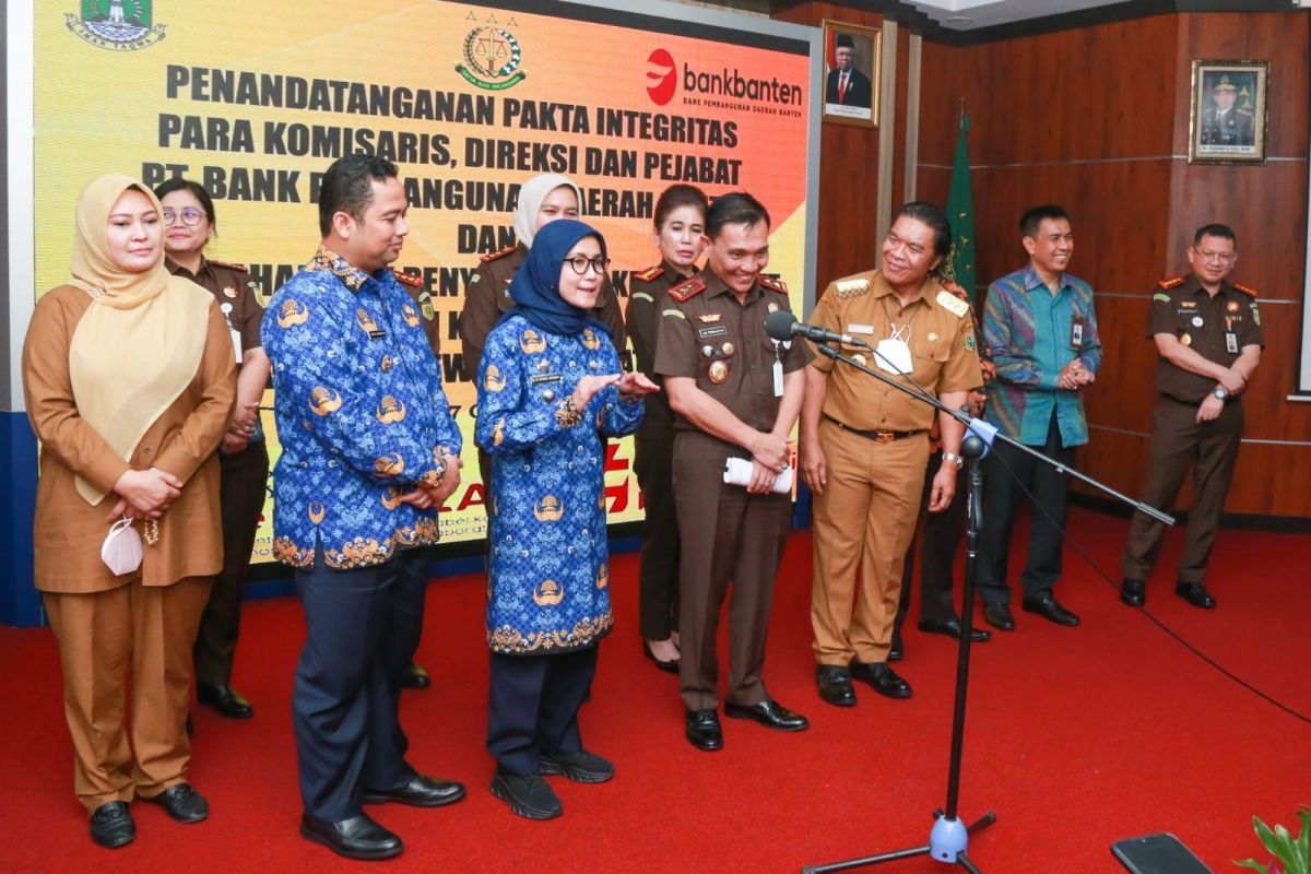 Pj Gubernur Banten ajak pemda kolaborasi optimalkan peran Bank Banten