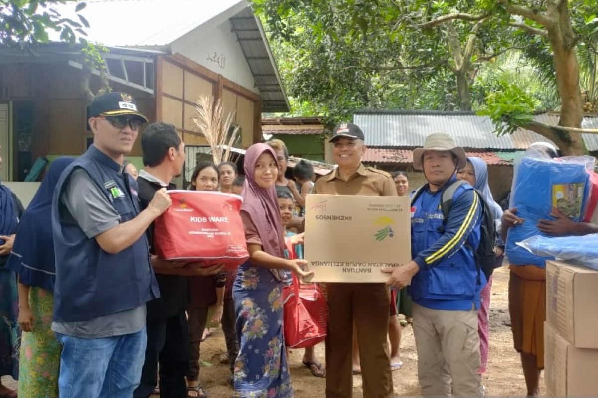 Dinsos NTB distribusikan bantuan untuk korban banjir di Lombok Utara