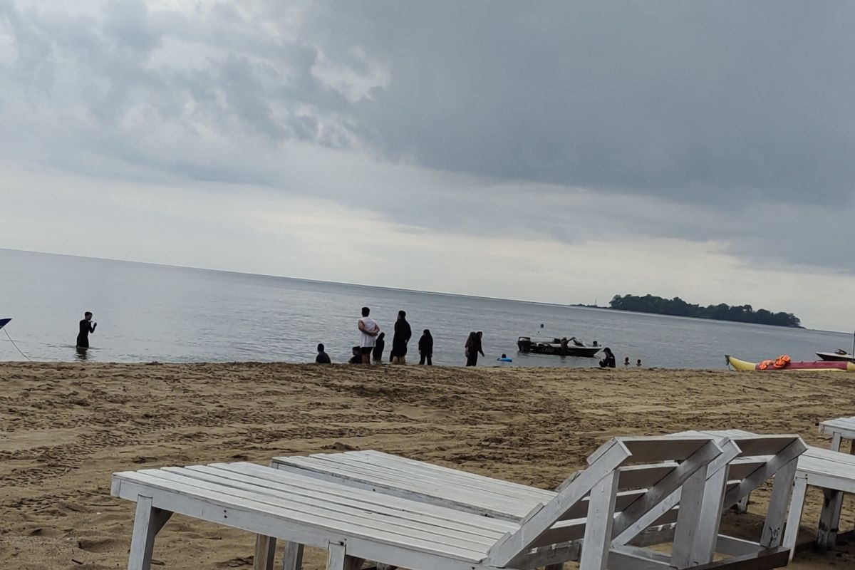 Pantai Batakan Baru kini kian menawan bagi wisatawan