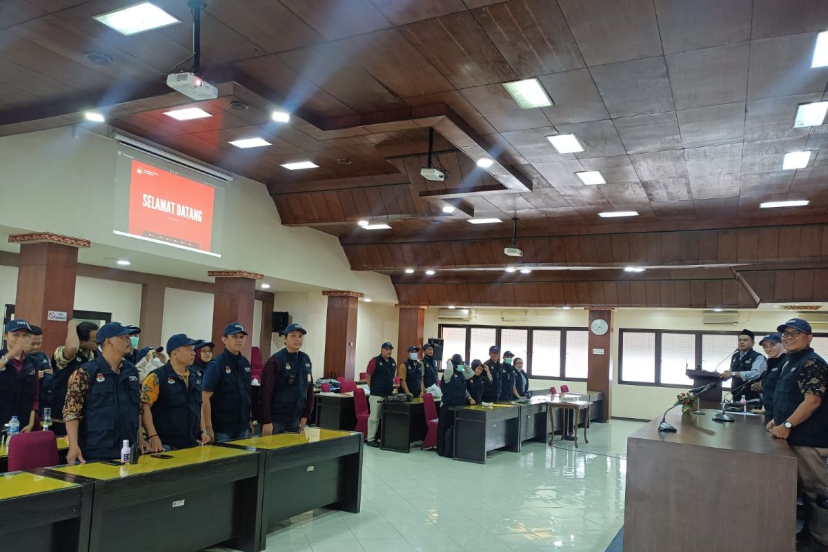 KPU Kota Surabaya verifikasi faktual kepengurusan sembilan parpol