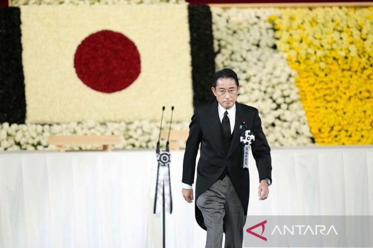 PM Jepang Fumio Khisida tiba di Bali Senin dini hari