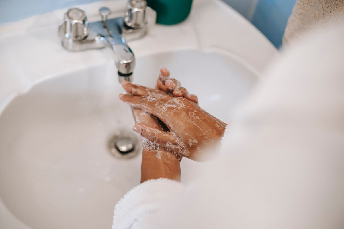 Kebiasaan cuci tangan pakai sabun minimalkan penyebaran infeksi