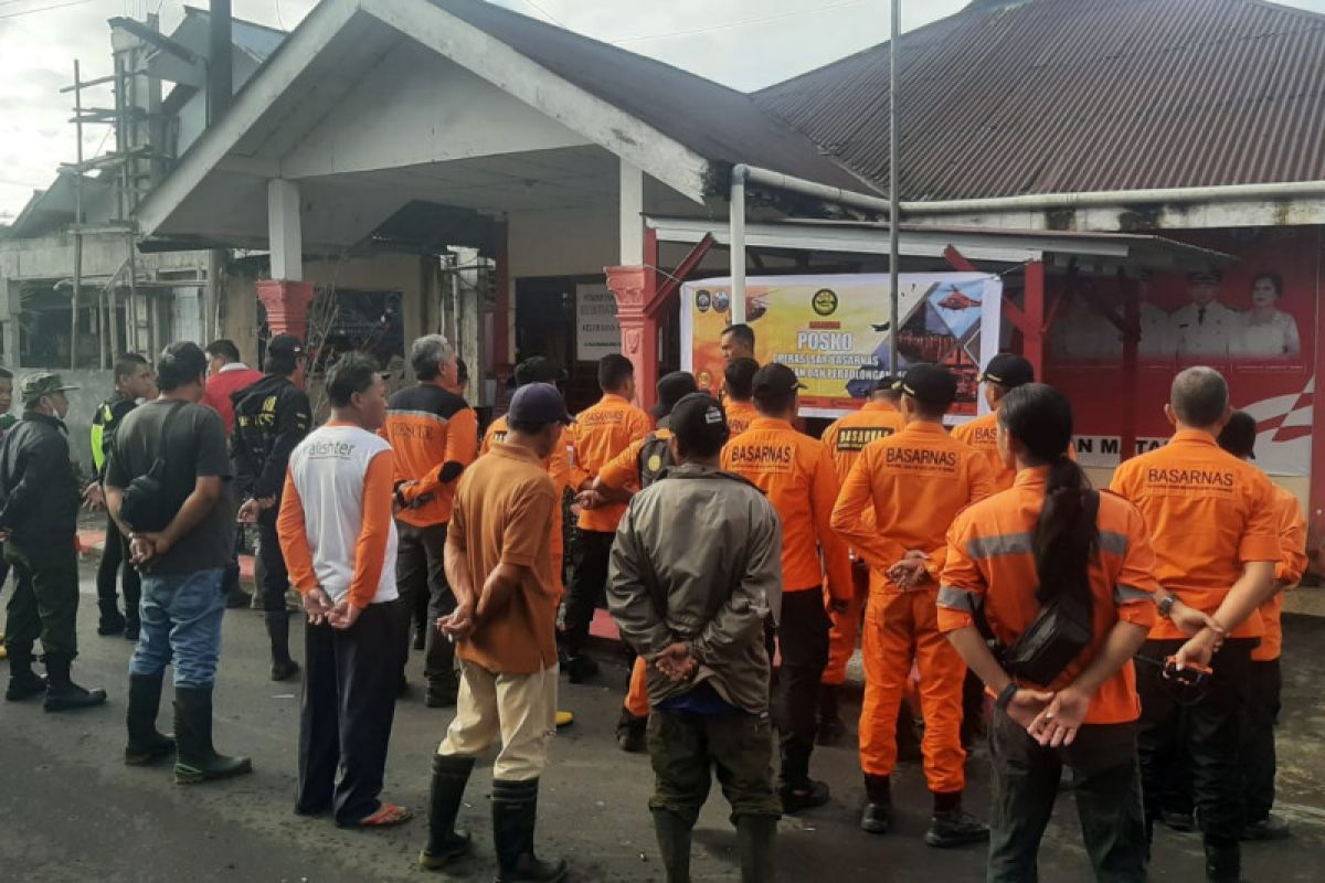 Tim SAR lanjutkan pencarian kakek hilang di Perkebunan Mandengan