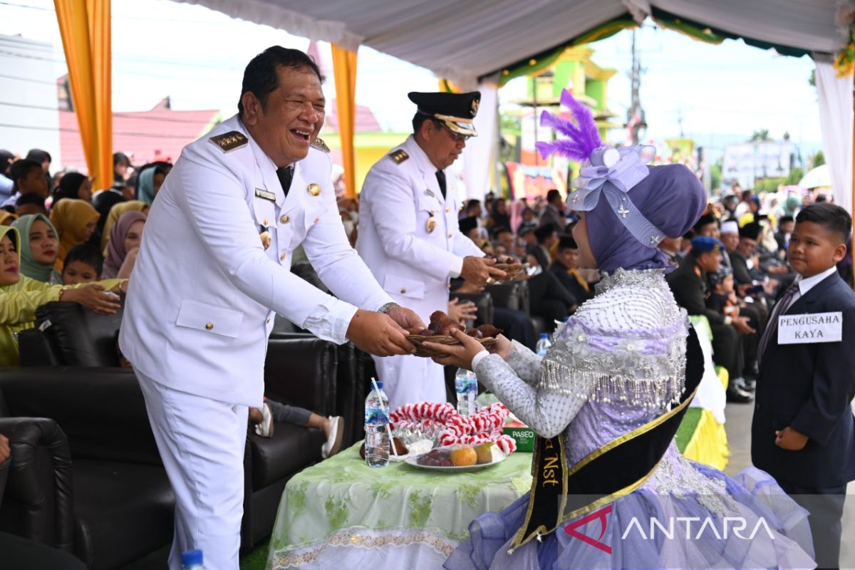 Ribuan masyarakat rayakan HUT ke- 21 Padang Sidempuan