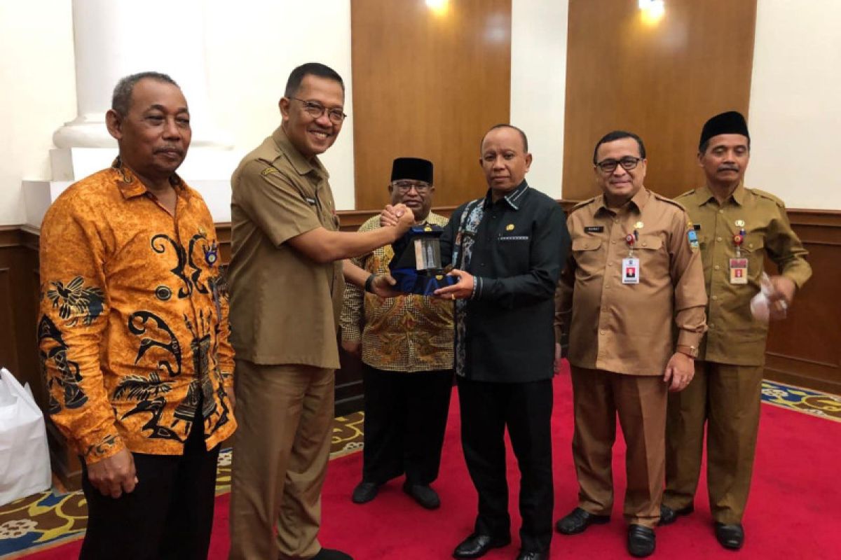 Pemprov Banten paparkan pengelolaan kinerja ASN ke Papua Barat