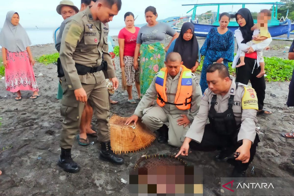 Mayat bayi ditemukan di tumpukan sampah Pantai Skip Mataram
