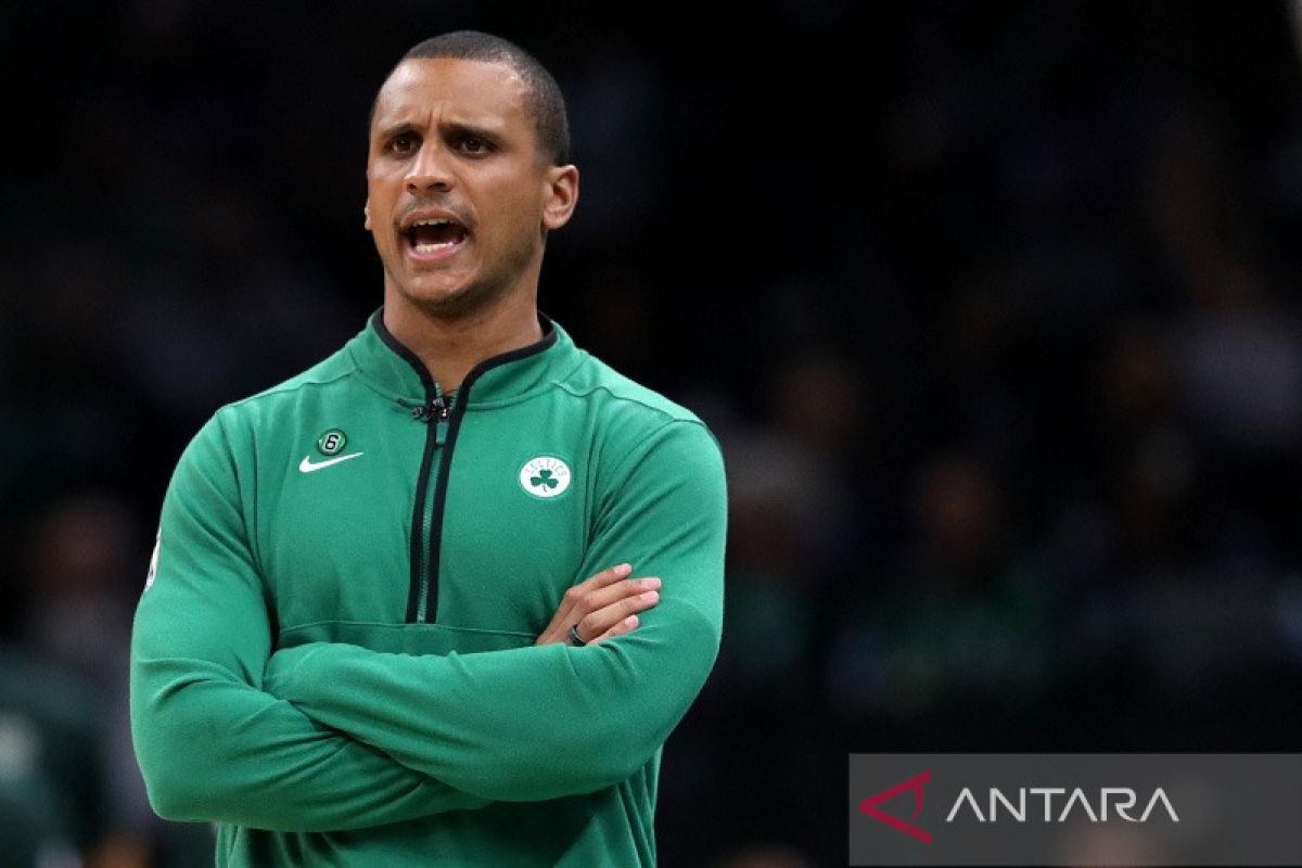 Bangganya Joe Mazzulla menangi laga debut pelatih interim Celtics