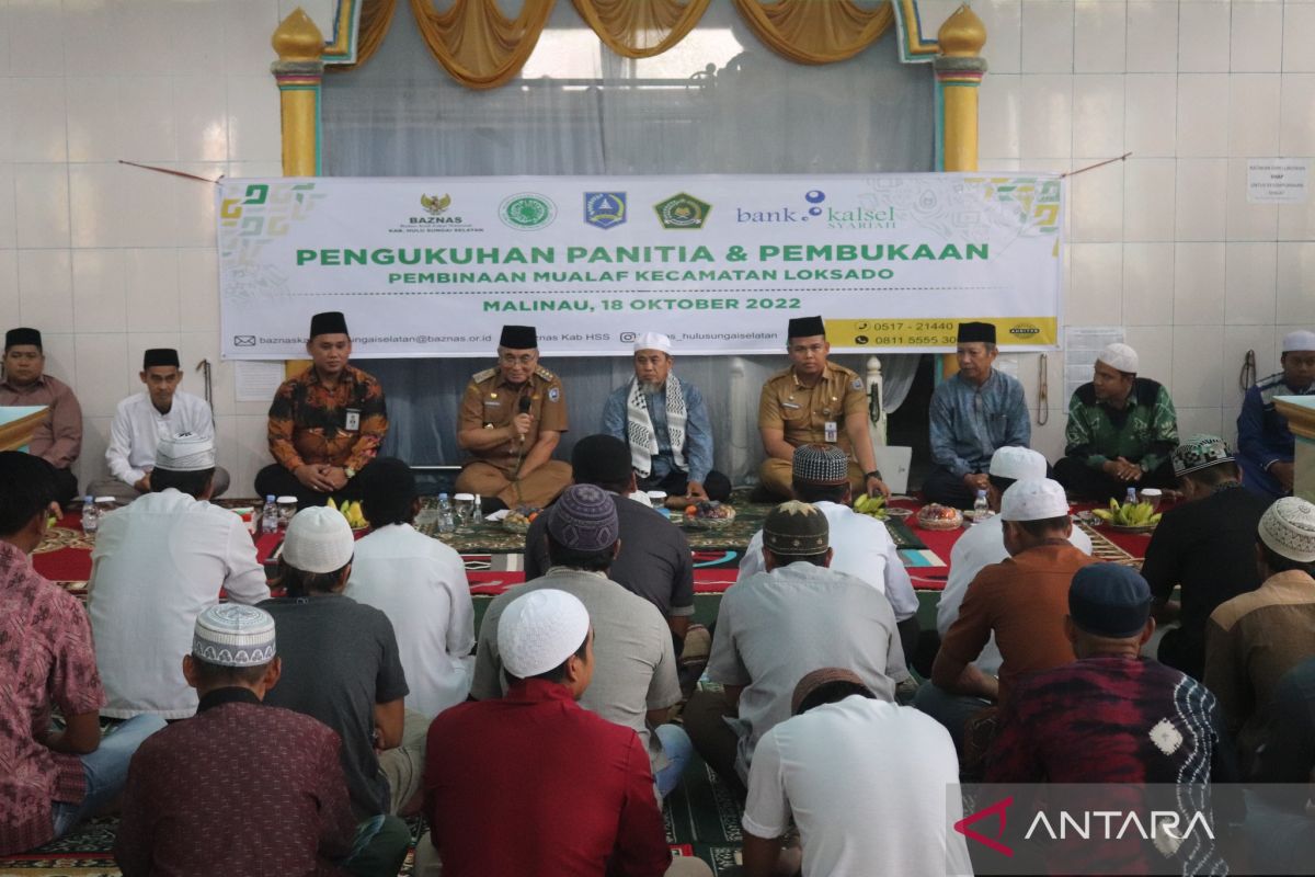 Bupati HSS hadiri pengukuhan dan pembinaan mualaf Loksado