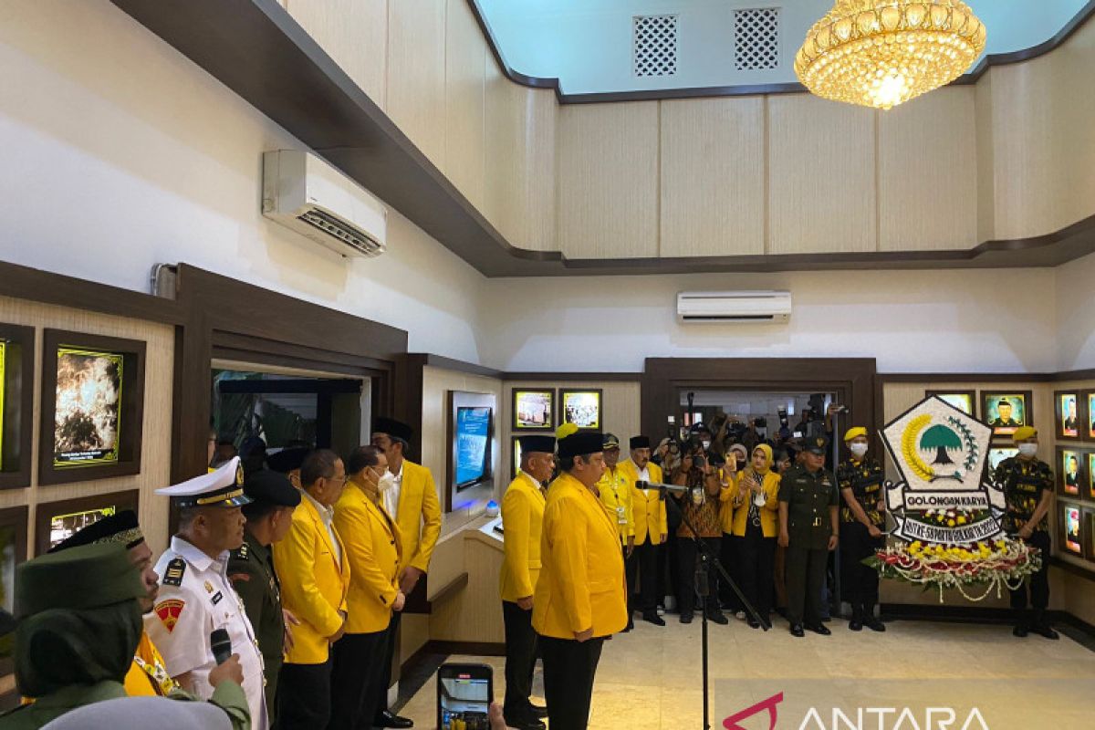 Airlangga berziarah ke TMP Kalibata peringati HUT Ke-58 Partai Golkar