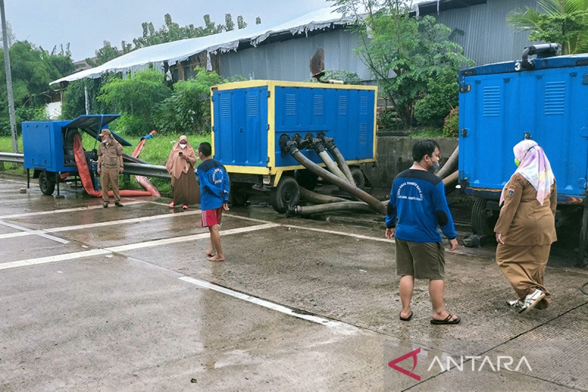 Pemkot pastikan pasokan listrik dan BBM untuk pompa cukup saat banjir