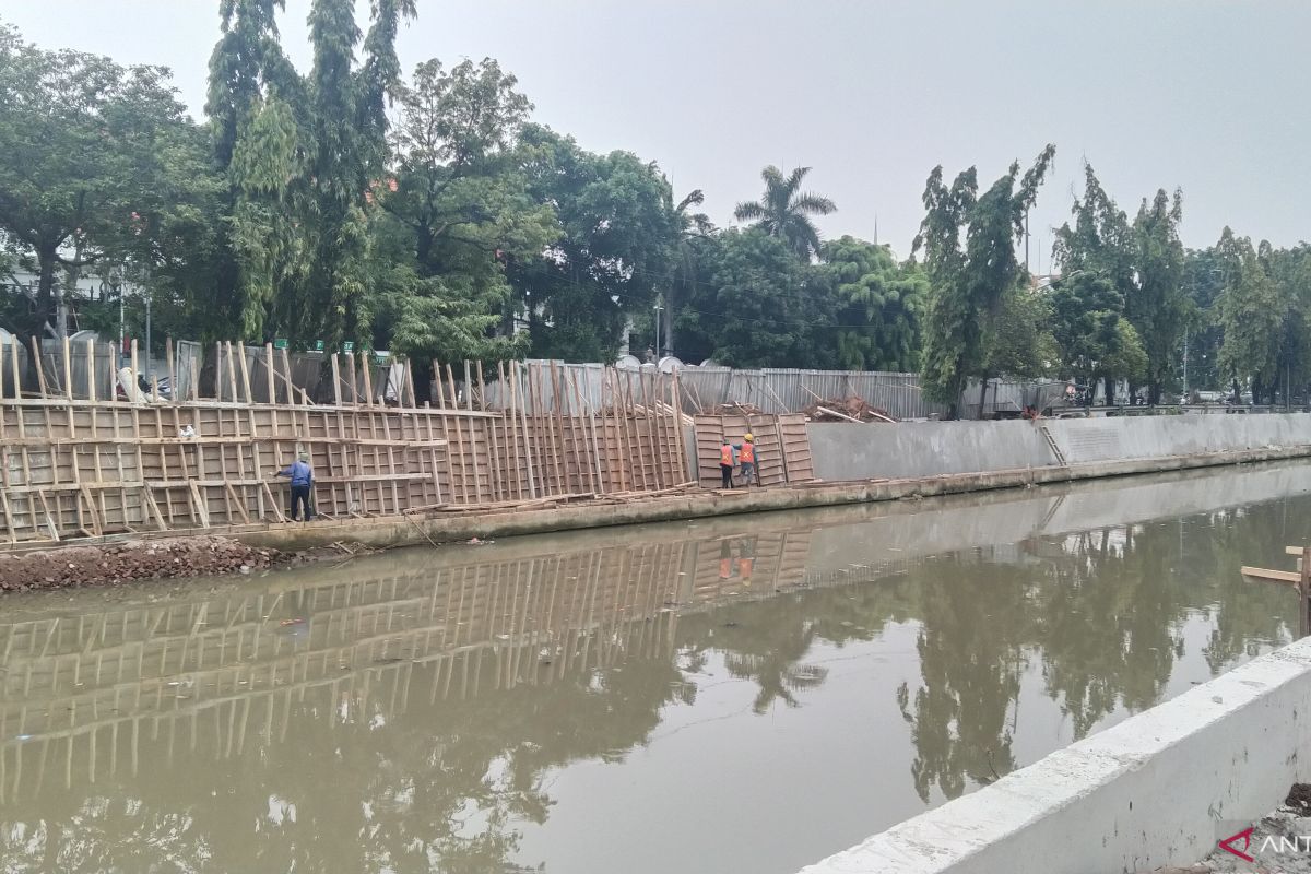 Jakarta government rehabilitates Ciliwung River to anticipate flooding