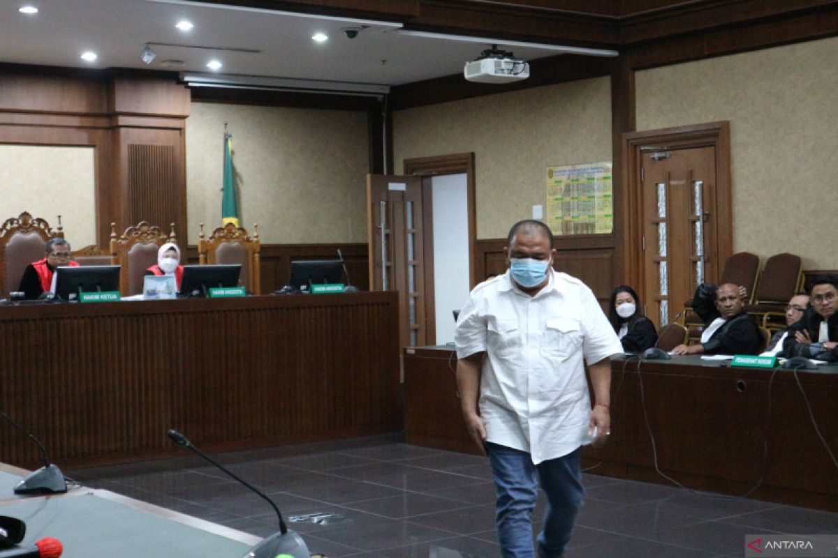 Bupati Langkat non-aktif Terbit Perangin Angin divonis 9 tahun penjara