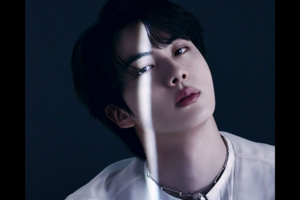 Jin BTS luncurkan 