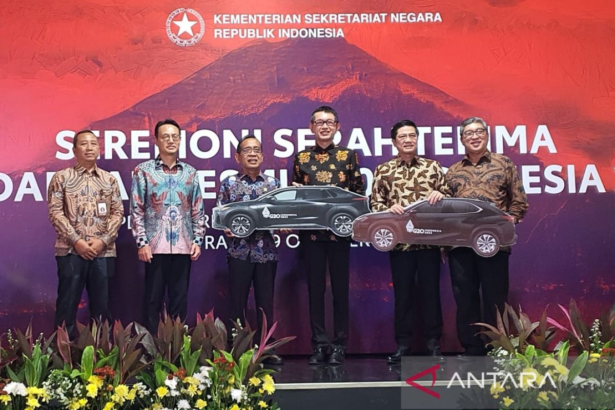 Toyota serahkan BZ4X & Lexus UX 300e kepada Setneg untuk KTT G20