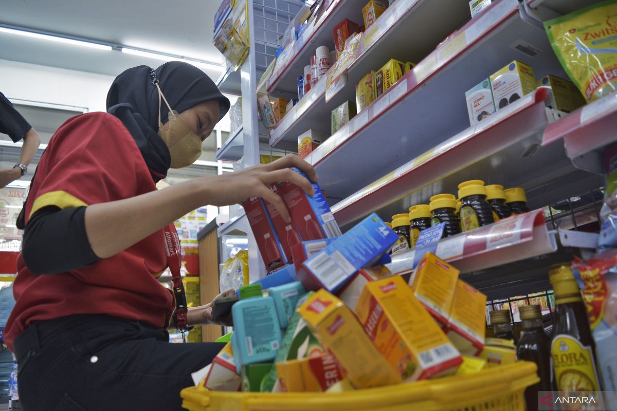 Diskes Tangerang minta apotek dan toko obat sementara tak jual obat sirop