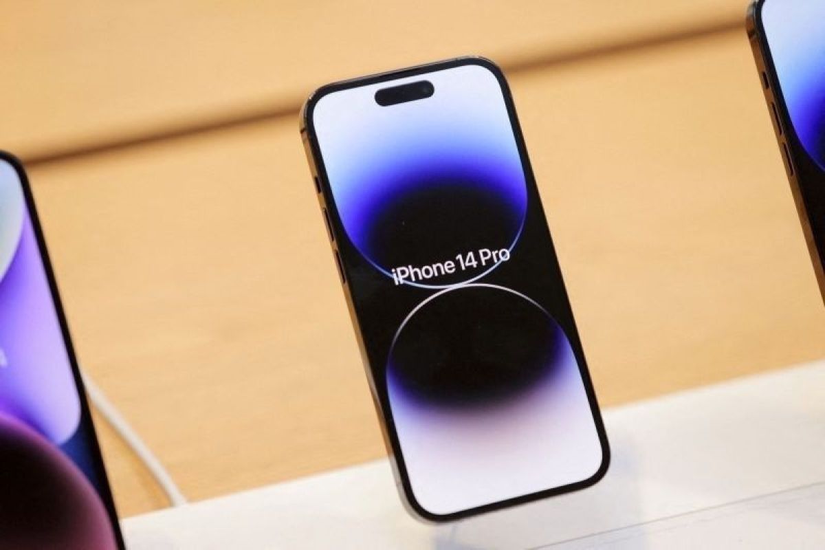 Apple pangkas jumlah produksi iPhone 14 Plus