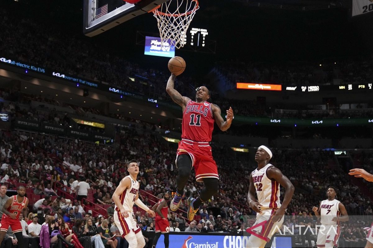 DeMar DeRozan borong 37 poin bawa Bulls menangi gim pembuka lawan Heat