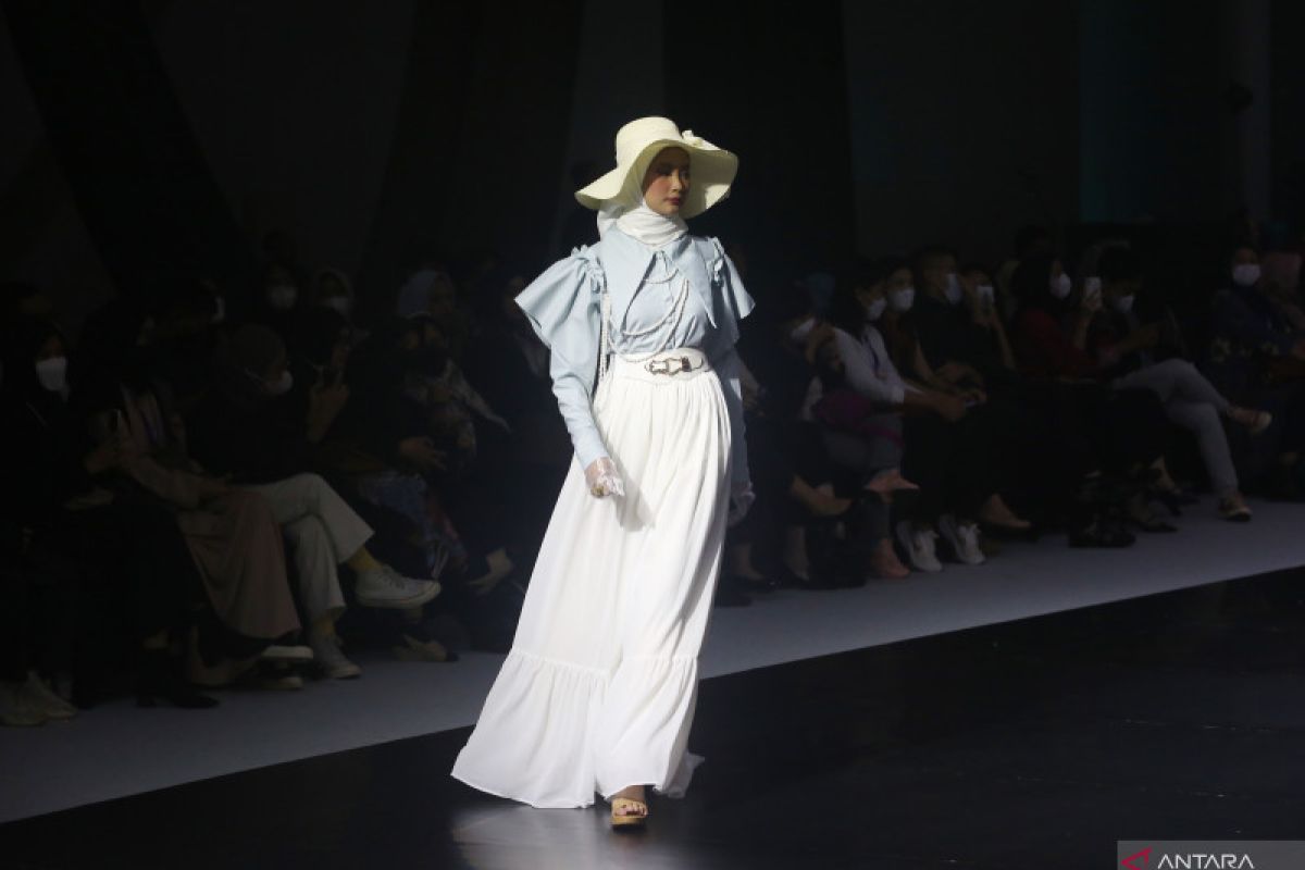 JMFW disebut jadi upaya Indonesia kuasai pasar fesyen muslim dunia