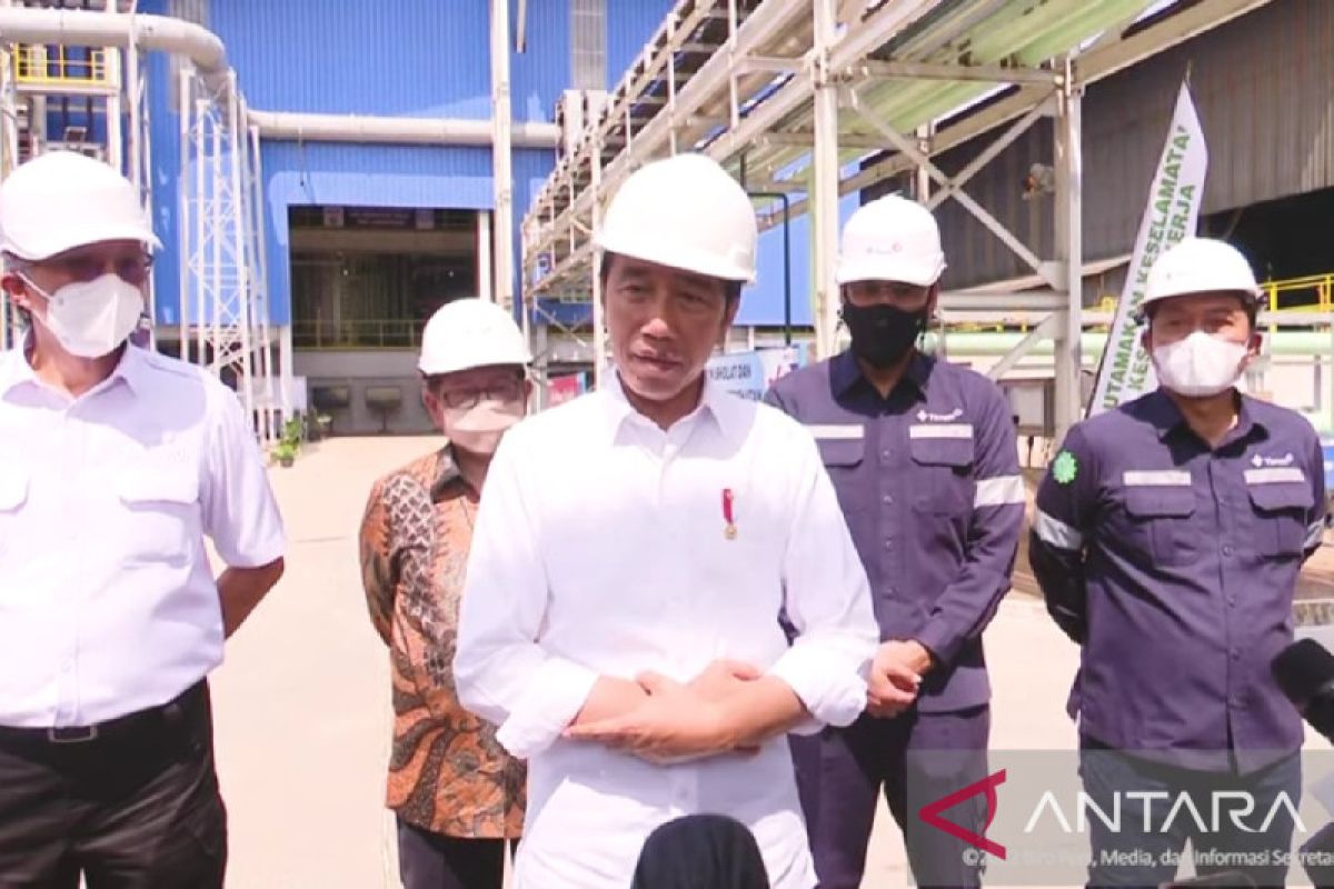 Jokowi: Smelter baru PT timah menunjukkan keseriusan pemerintah melakukan hilirisasi