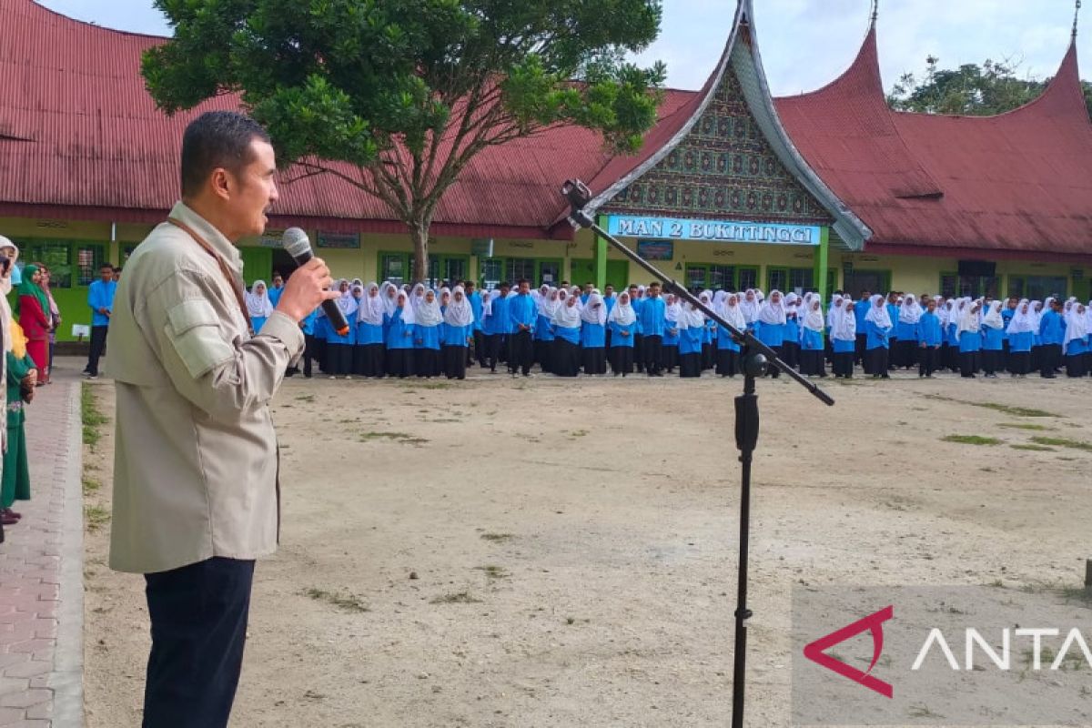 KPU kenalkan pendidikan pemilih bagi pelajar di Bukittinggi