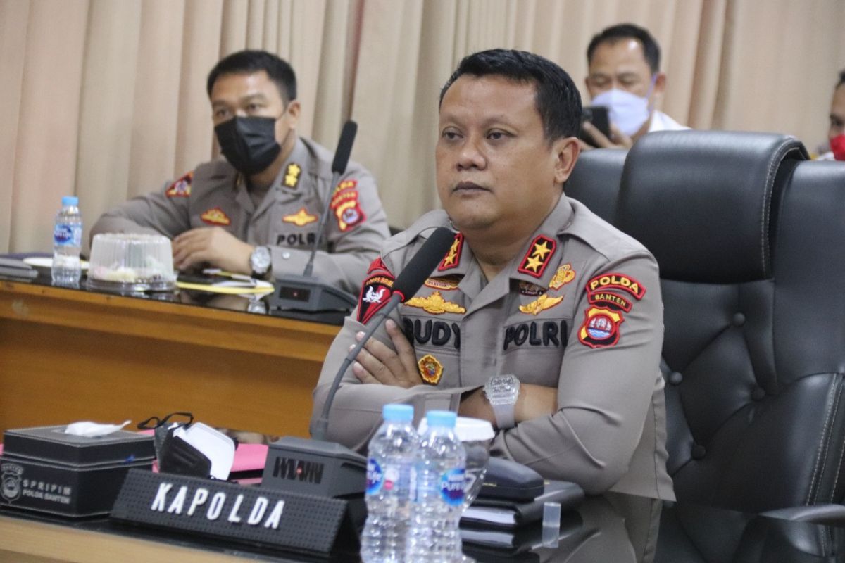 Kapolda Banten minta warga patuhi pemerintah terkait penyetopan obat sirop