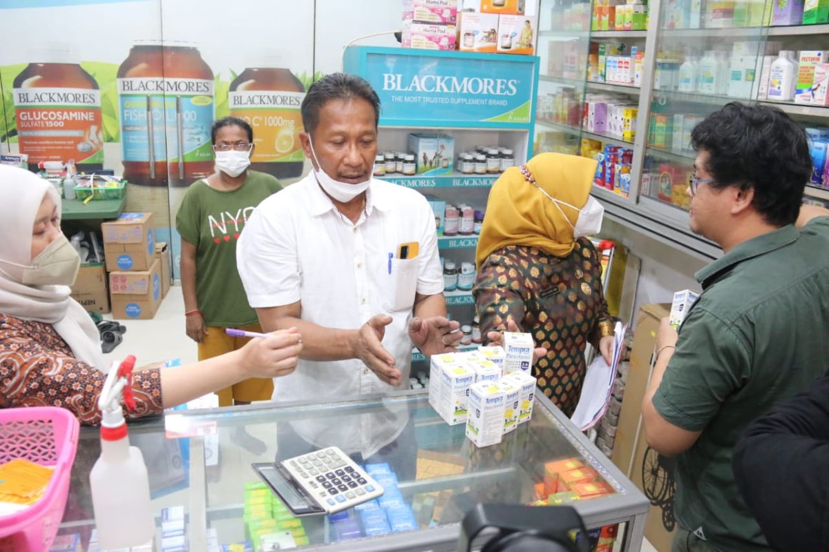 Pemkot Medan awasi peredaran obat  sirop anak di pasaran