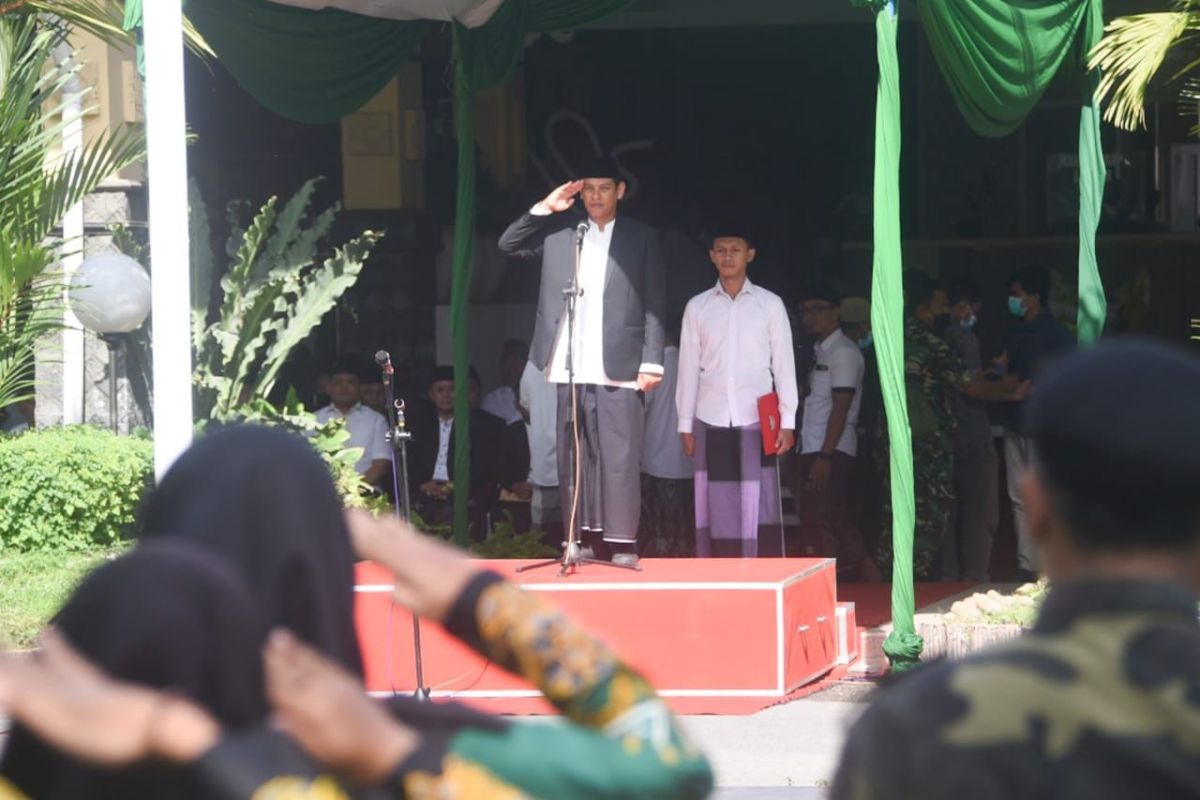 Mas Abu apresiasi keterampilan santri Kota Kediri dengan beragam profesi