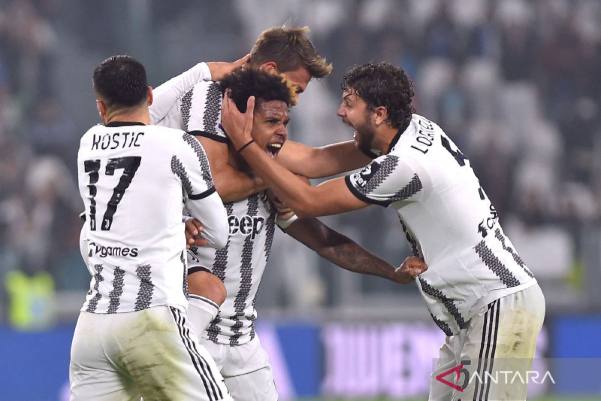 Juventus dijatuhi sanksi pengurangan 10 poin