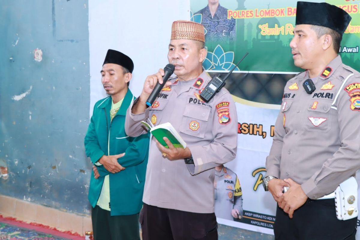 Polres Lombok Barat memanfaatkan Hari Santri gelar edukasi di ponpes