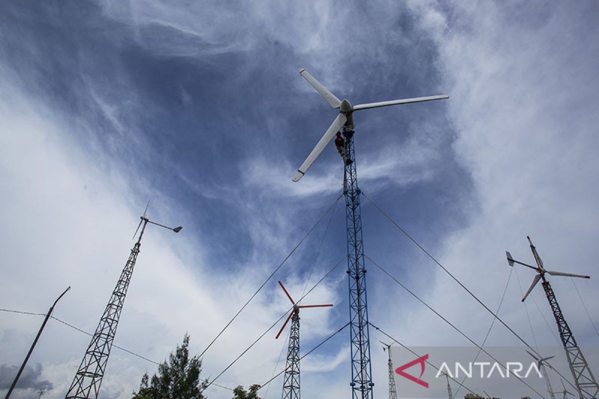 Korupsi tantangan bagi peningkatan energi terbarukan