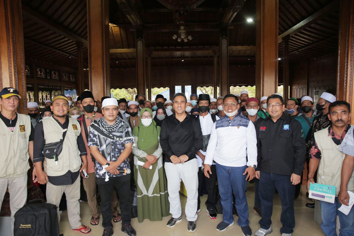 Jhonlin Group kembali umrahkan Warga Tanah Bumbu