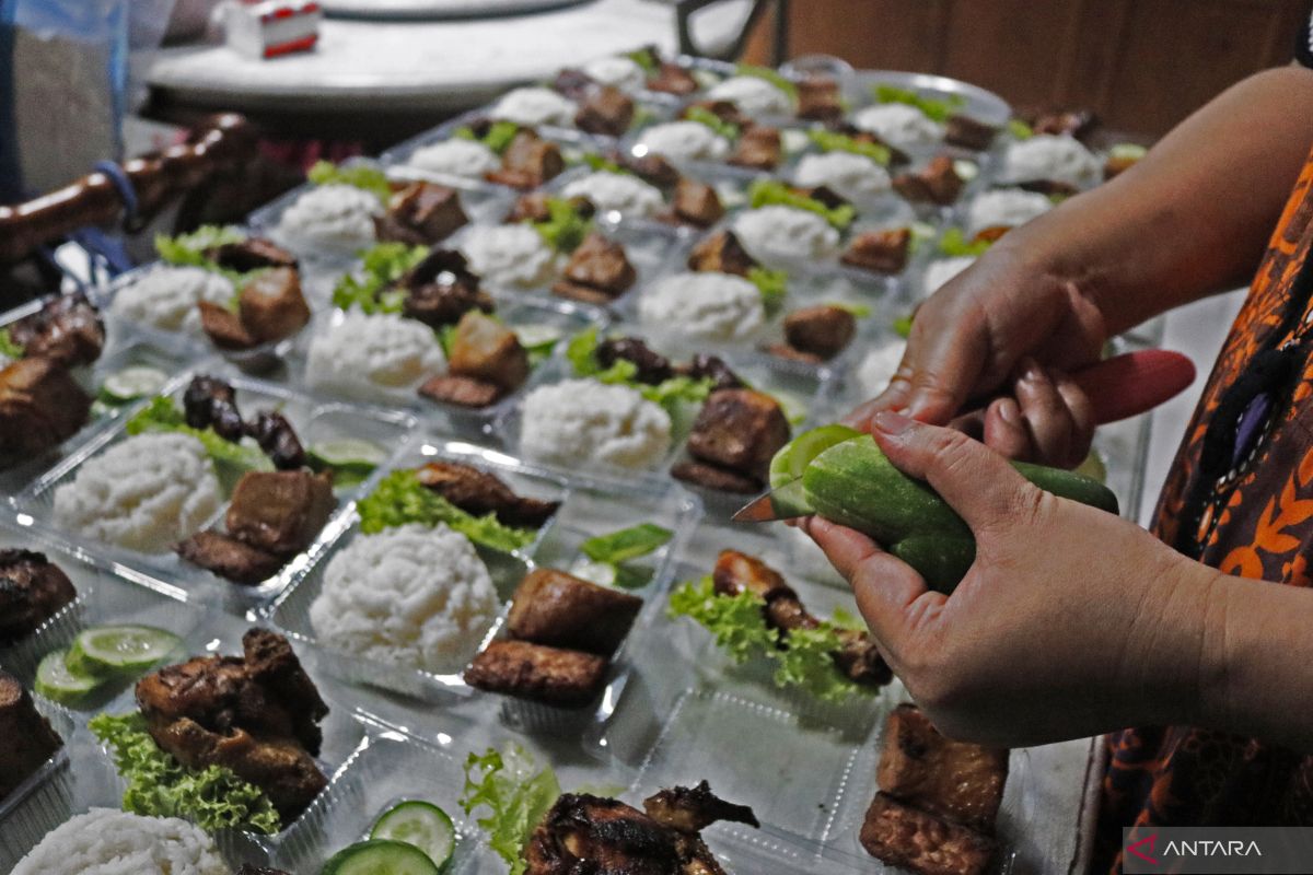5 ide bisnis saat pensiun, kuliner hingga toko kelontong