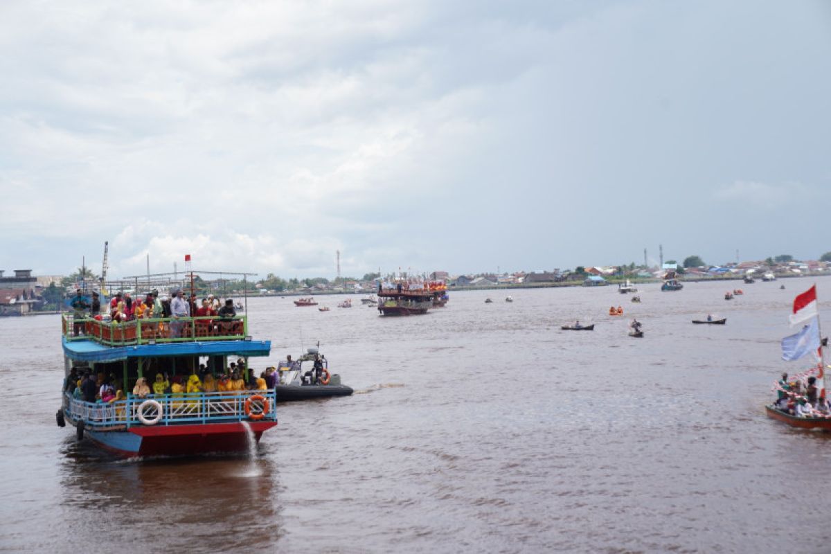Karnaval air untuk napak tilas sejarah Kota Pontianak berdiri