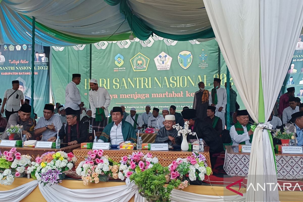 Ribuan santri Batanghari peringati Hari Santri Nasional di Pesantren As-Sulthon