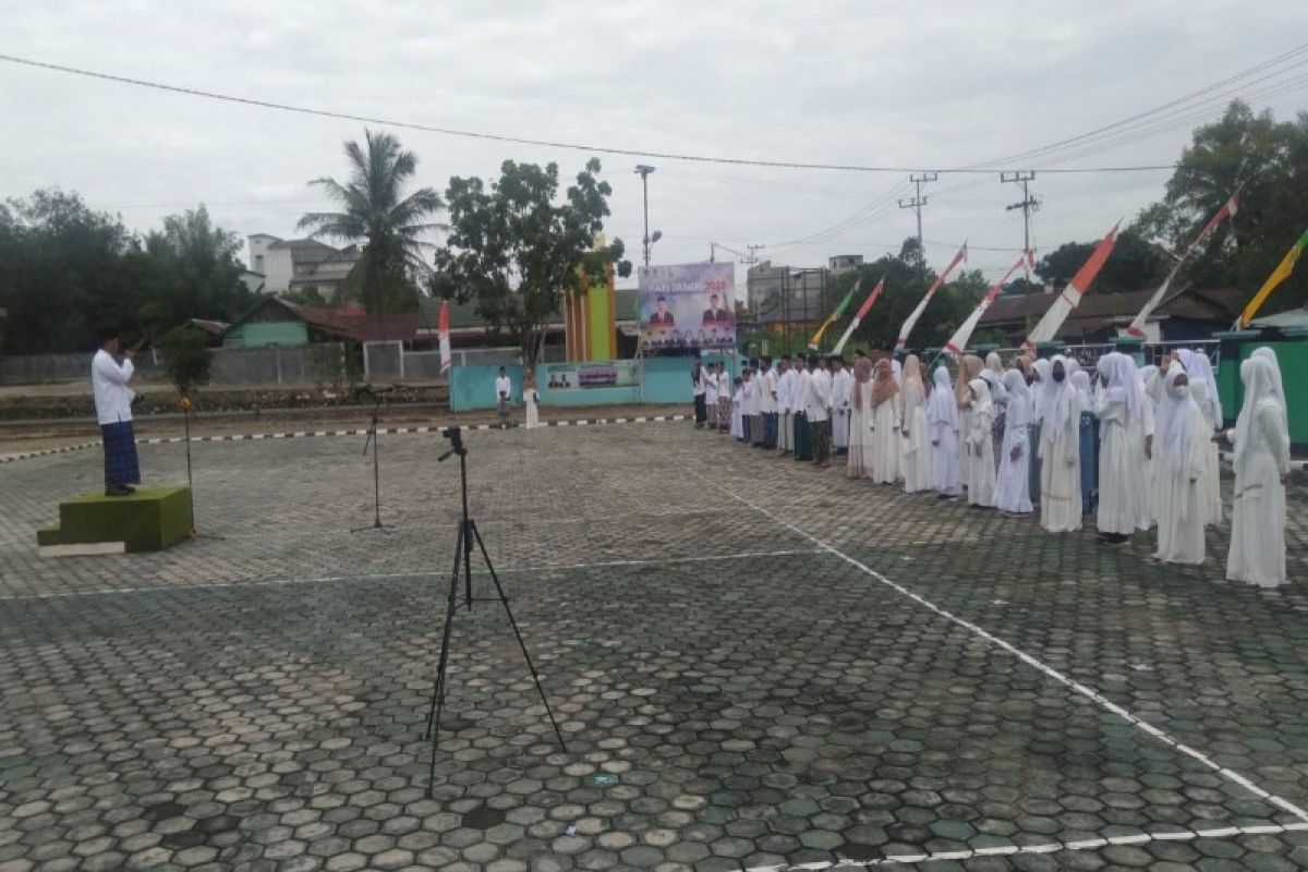 Kemenag Bartim harapkan santri mampu kuasai iptek