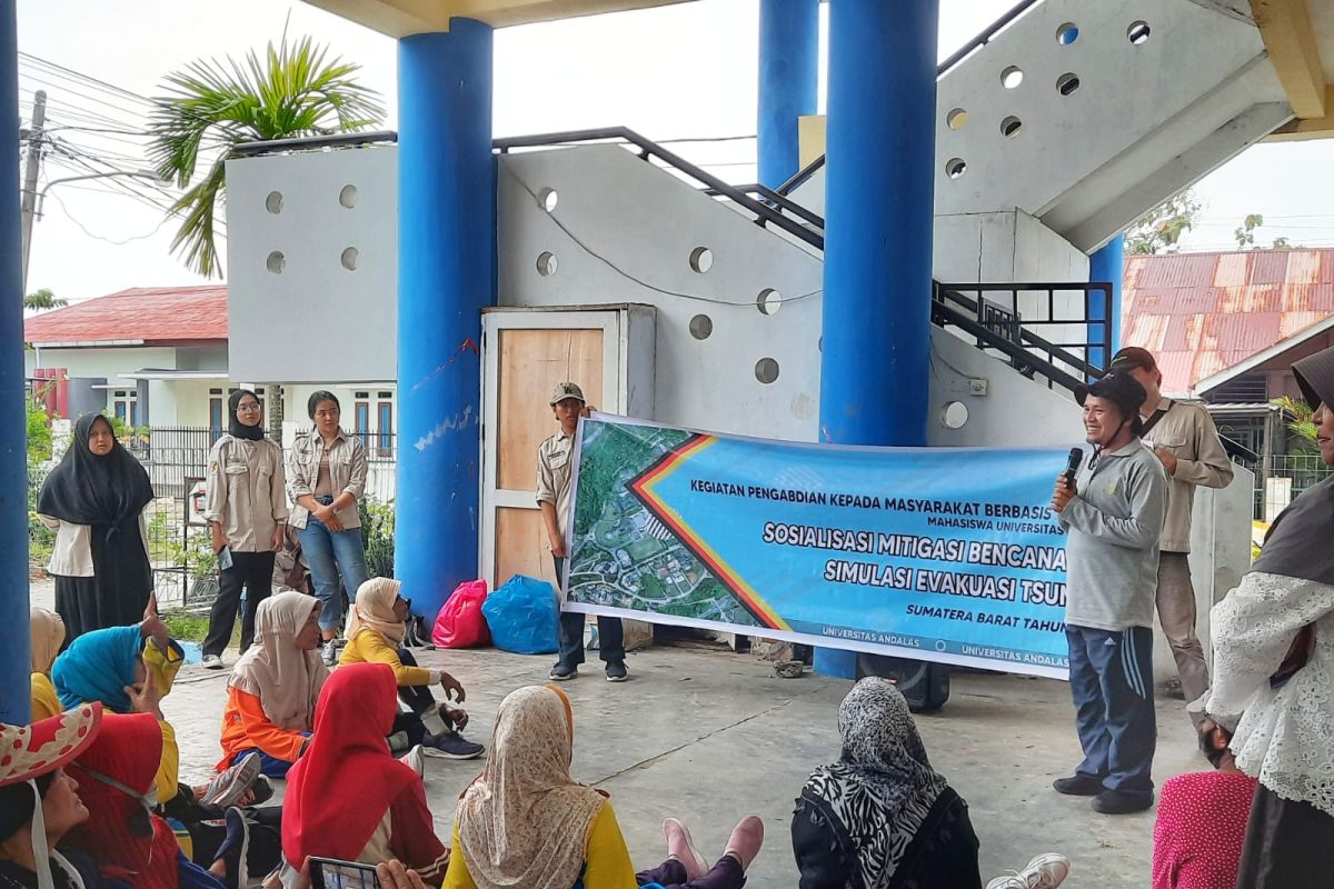 Unand simulasi evakuasi tsunami di shelter Kota Padang