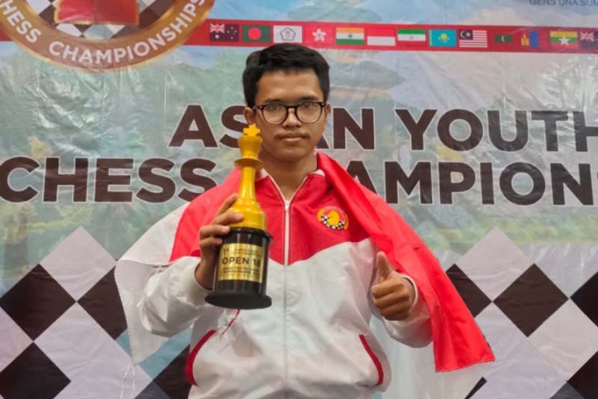 Mahasiswa Udinus sumbang emas di Asian Youth Chess Championship 2022