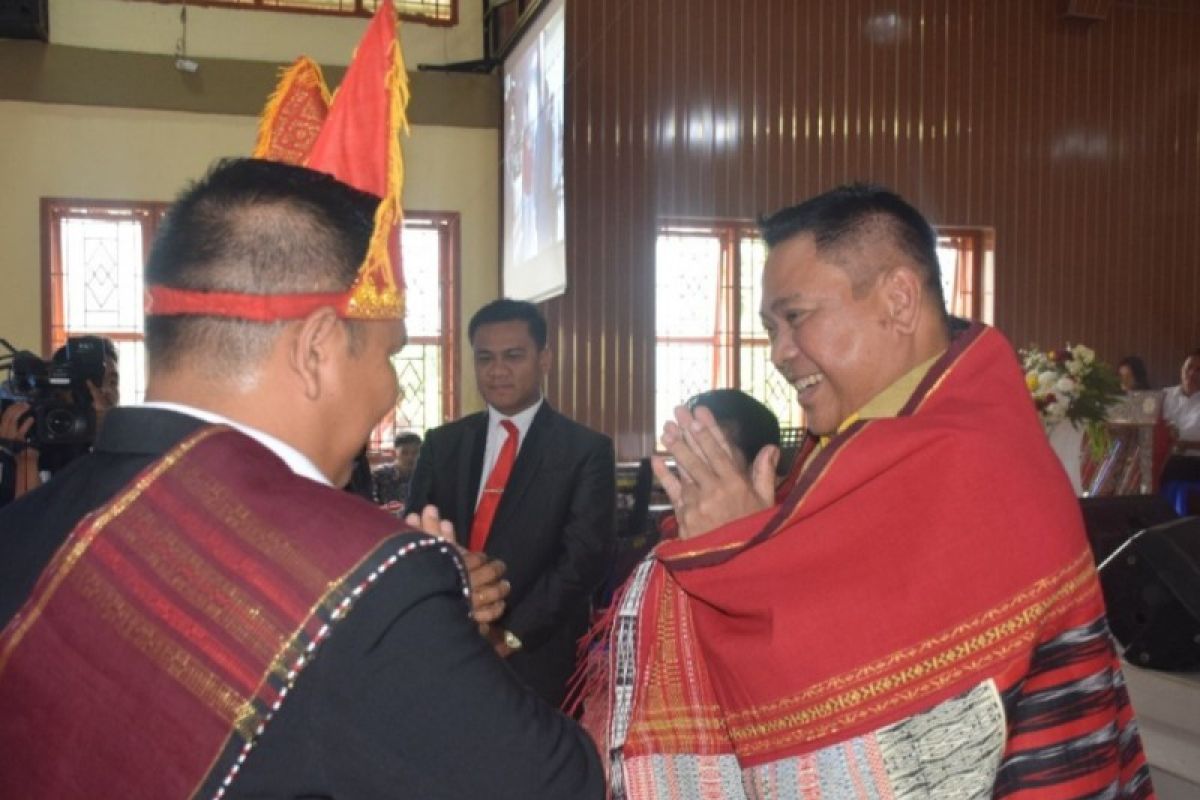 Bupati hadiri peletakan batu pertama pembangunan gedung sekolah minggu HKBP Resort Tigalingga