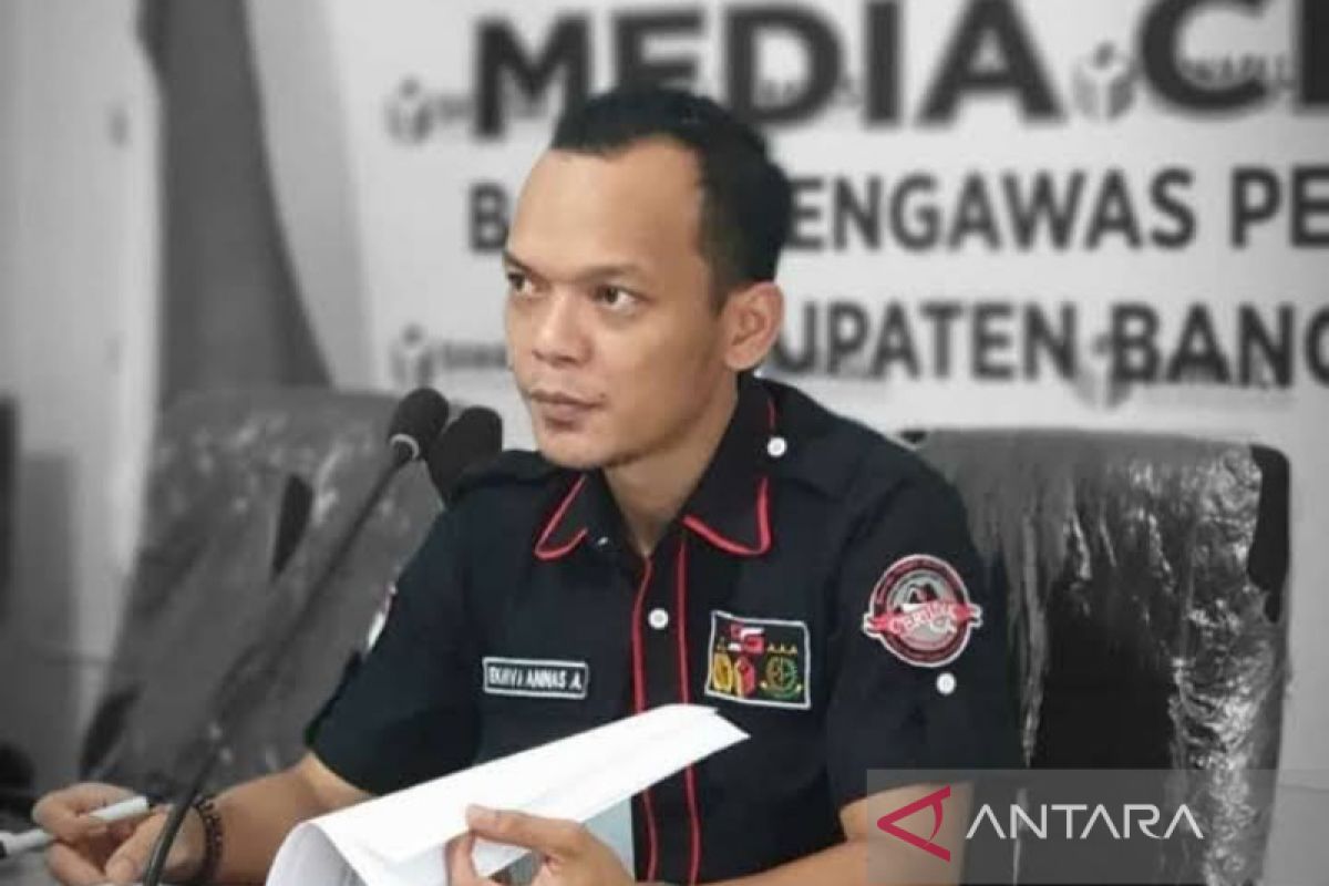 Bawaslu Bangka Barat imbau KPU mencermati pemutakhiran data pemilih