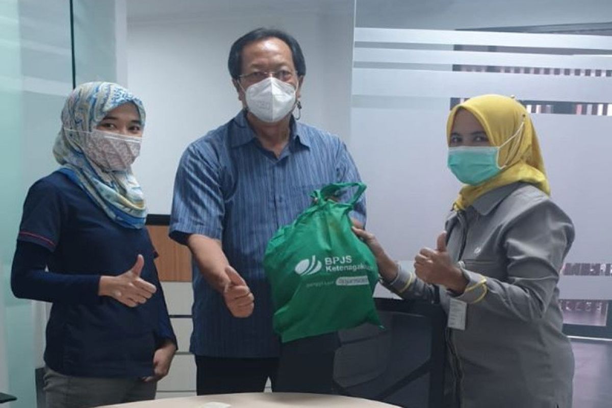 BPJAMSOSTEK Semarang Pemuda bantu APD ke pekerja di empat perusahaan
