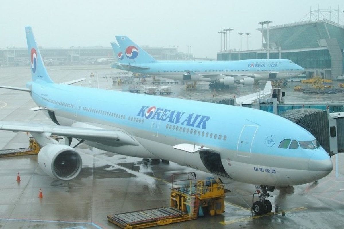 Jet Korean Air tergelincir lewati landasan pacu di Filipina, tak ada korban