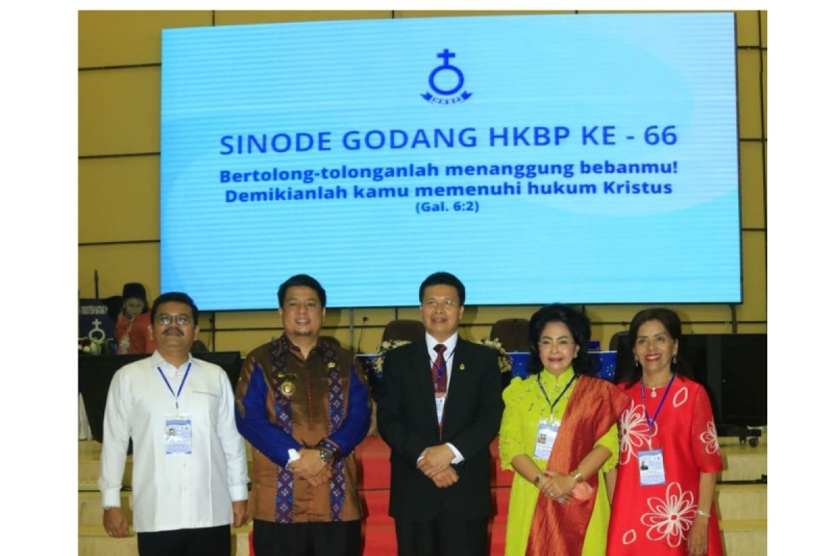 Bupati Samosir hadiri pembukaan Sinode Godang HKBP Ke-66