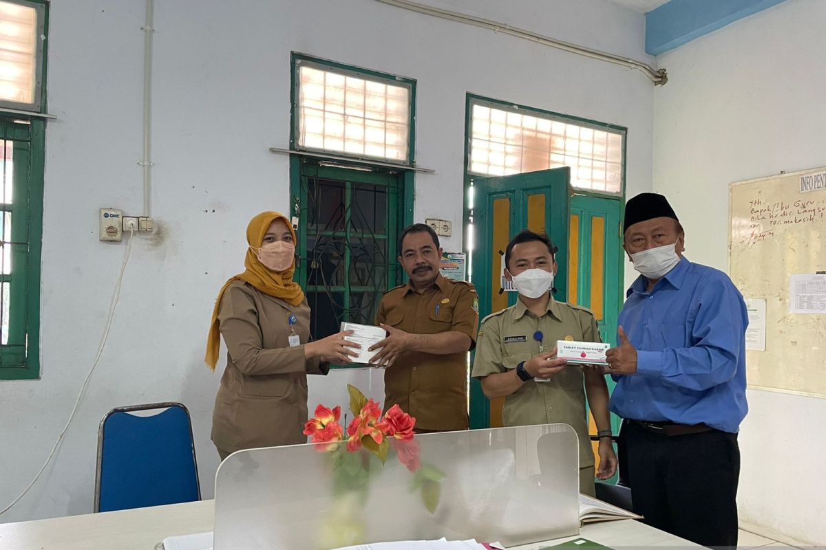 Puskesmas Petir bagikan tablet tambah darah ke pelajar untuk atasi anemia