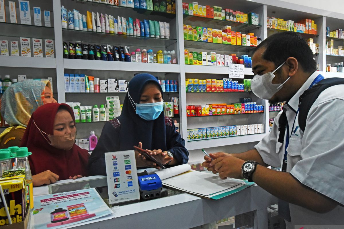 Loka POM Tangerang pantau langsung penarikan 12 produk obat dan kosmetik