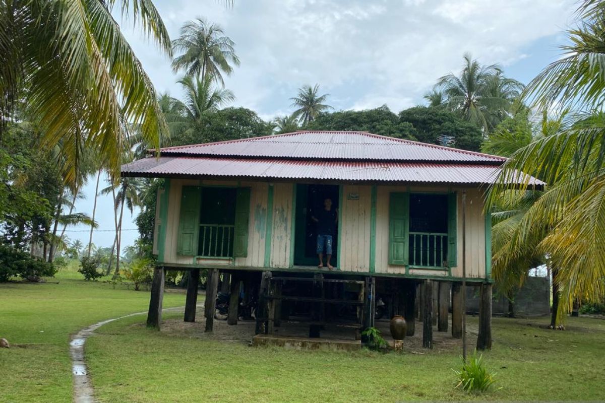 Jejak perabadan Melayu di Rumah Tua Desa Berakit Bintan