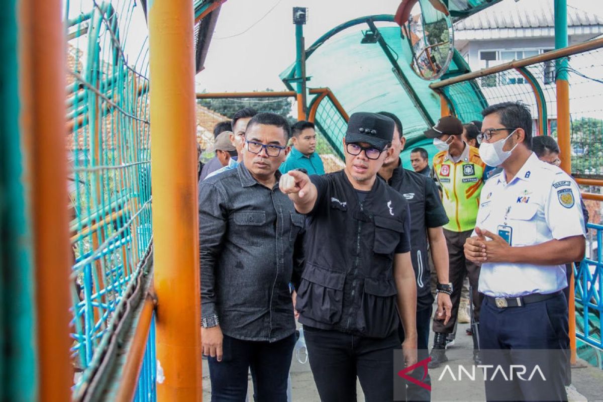 Pemkot Bogor tutup sementara JPO berbahan pelat baja Paledang