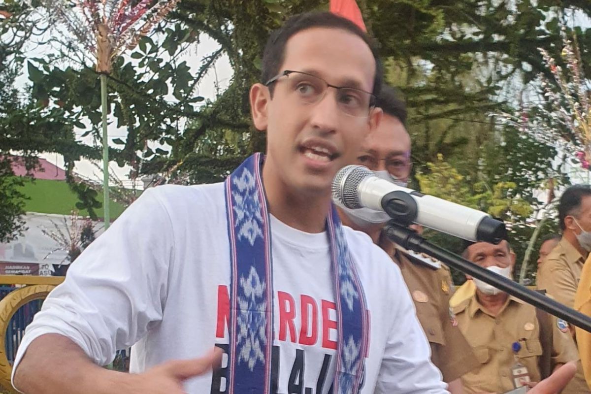 Mendikbudristek Nadiem targetkan 600 ribu guru honorer jadi P3K pada 2023