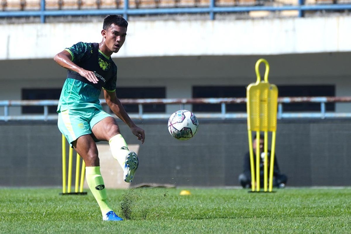 Bek Persib Zalnando tak terkendala latihan jarak jauh